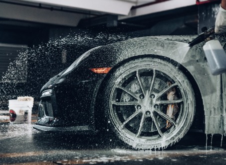 tvätta bil